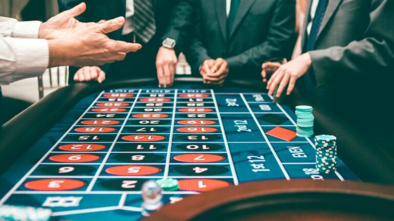 De ruletas y tragamonedas, las películas más icónicas de Hollywood sobre los casinos